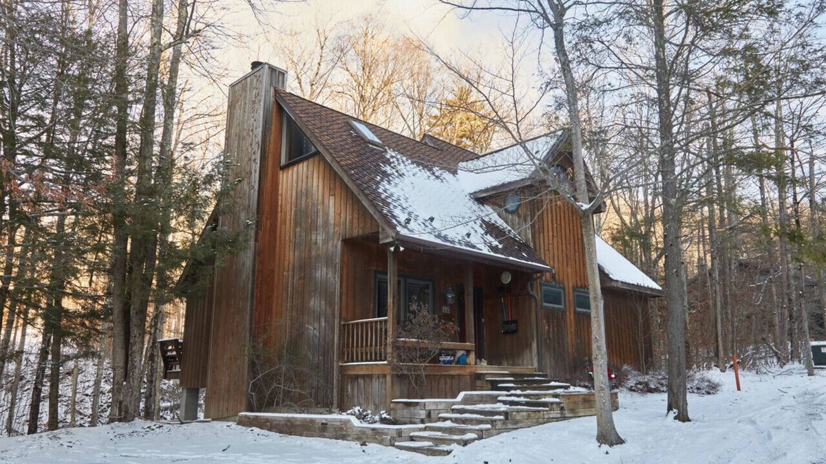 Northface Cabin | Rippling Waters is a Gorgeous cabin close to Timberline mountain slopes!