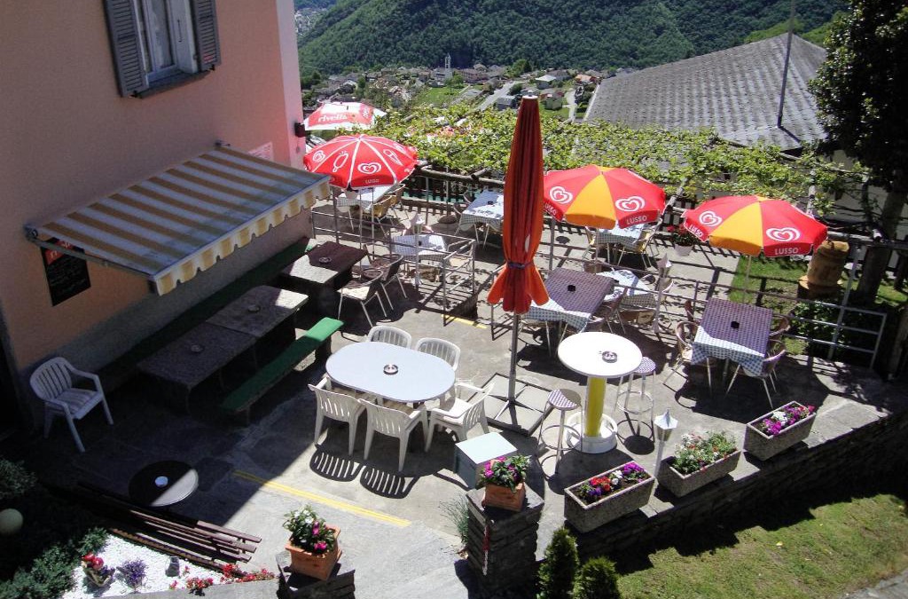 Santa Maria in Calanca Hotel | Ristorante Bellavista