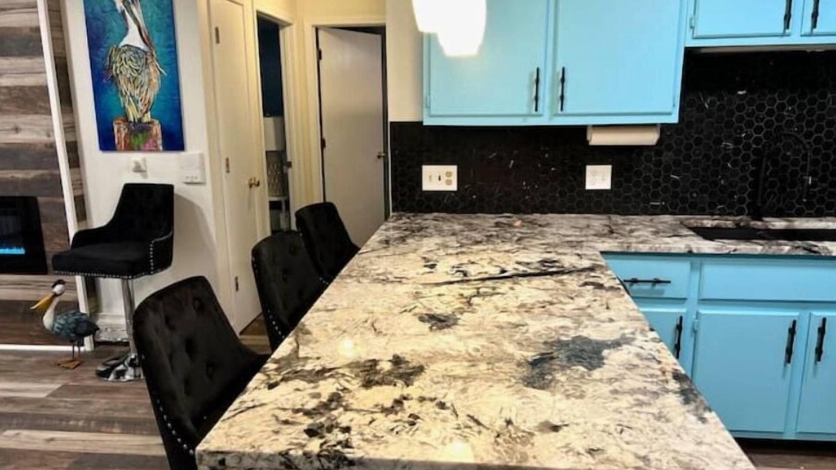 Appleton Apartment | Ritchie’s Residences of Kensington: Urban Pelican