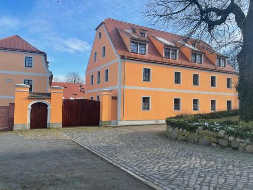 Jesewitz Apartment | Rittergut zu Groitzsch Muldenstraße 5