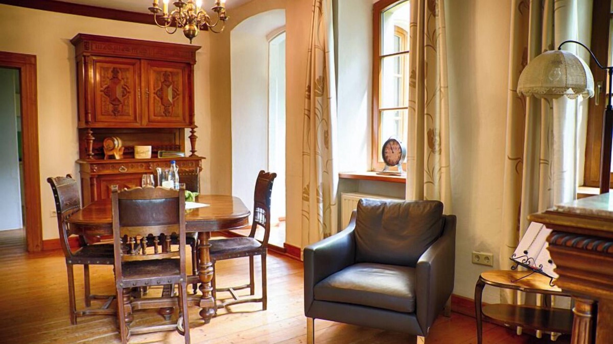 Markt Nordheim Apartment | Ritterliche Ferienwohnung im Ferienschloss
