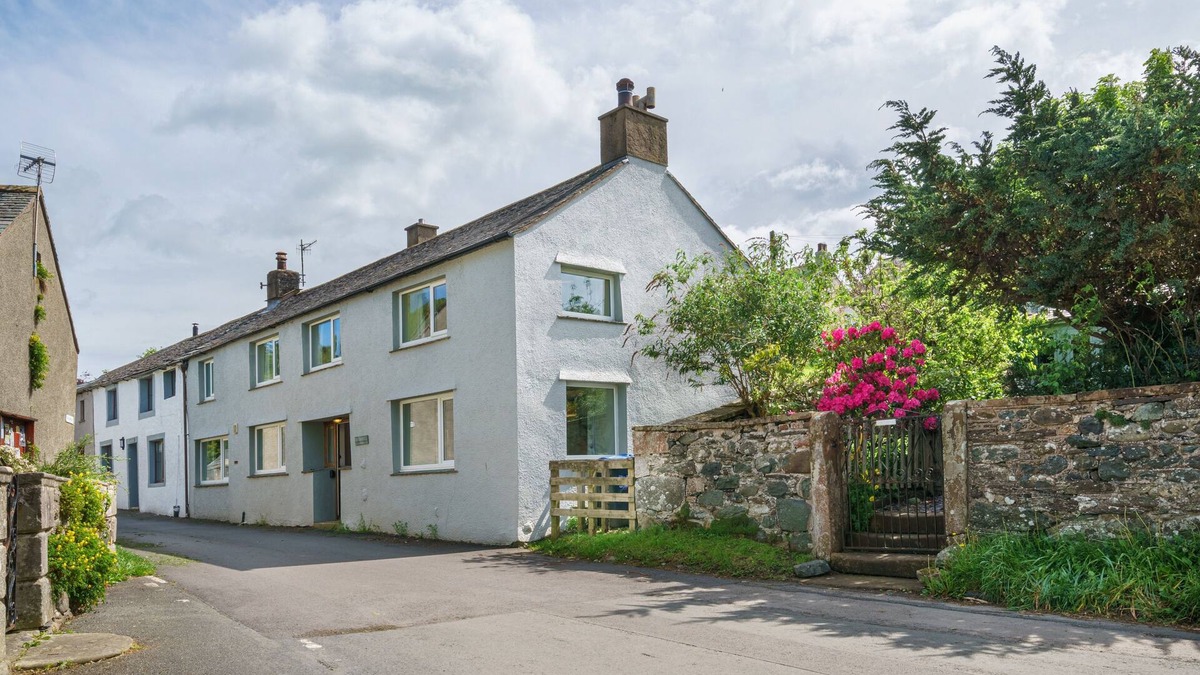 Bassenthwaite House | Rivendell Cottage - 7-Miles from Keswick, dog-friendly