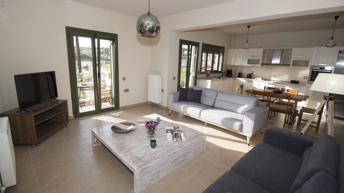 Lixouri Apartment | RIVER 2 Beautiful and large maisonette with three bedrooms