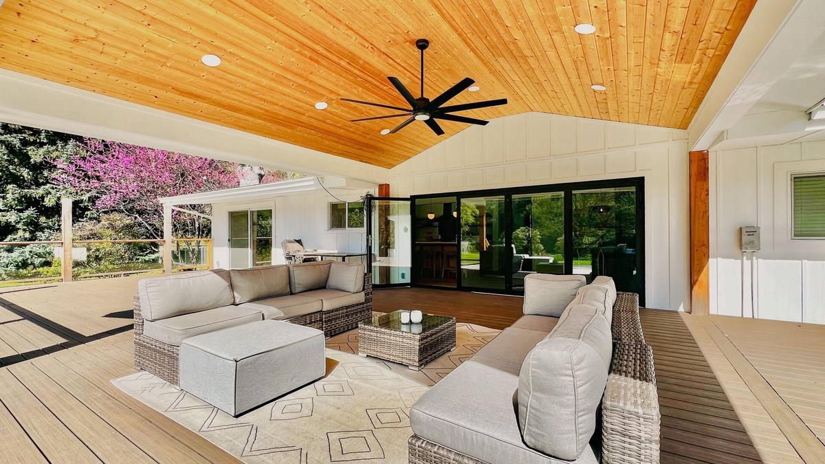 Salyer House | River and mountain view home with expansive deck, private pool