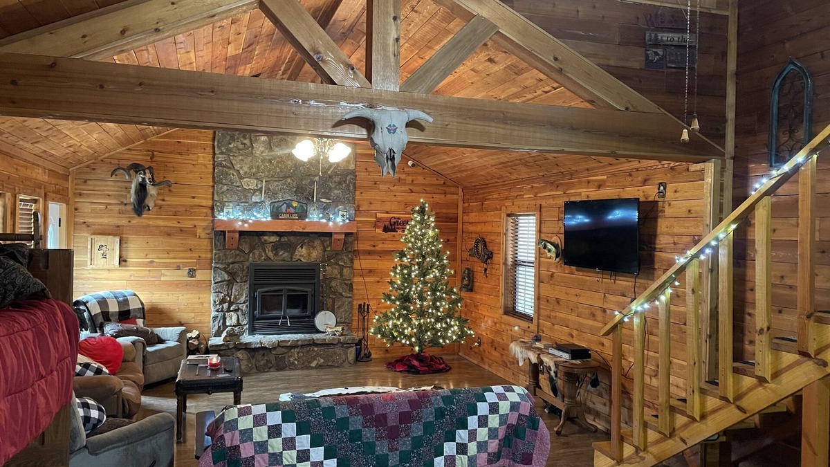 Flint Creek Cabin | River Cabin, peaceful and serene.