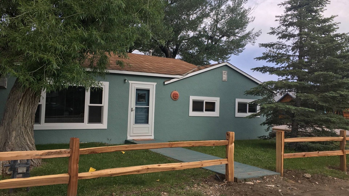 Saratoga Cottage | River Cottage #2 w Suite near N Platte & Hot Springs