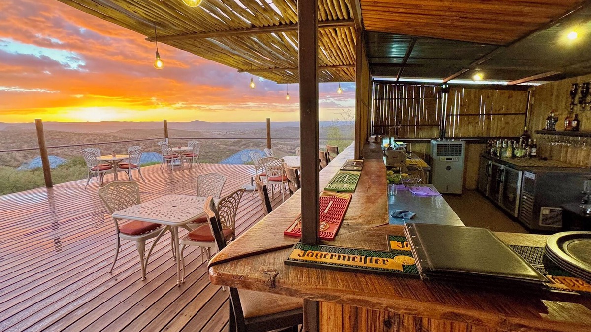 Windhoek Hotel | River Crossing Lodge