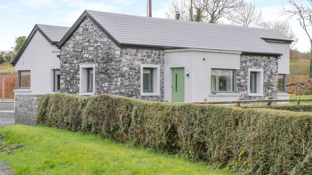 Sligo Cottage | RIVER DALE, family friendly in Sligo Town, County Sligo