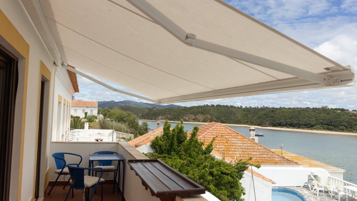 Vila Nova de Milfontes Apartment | River front Castle apartment