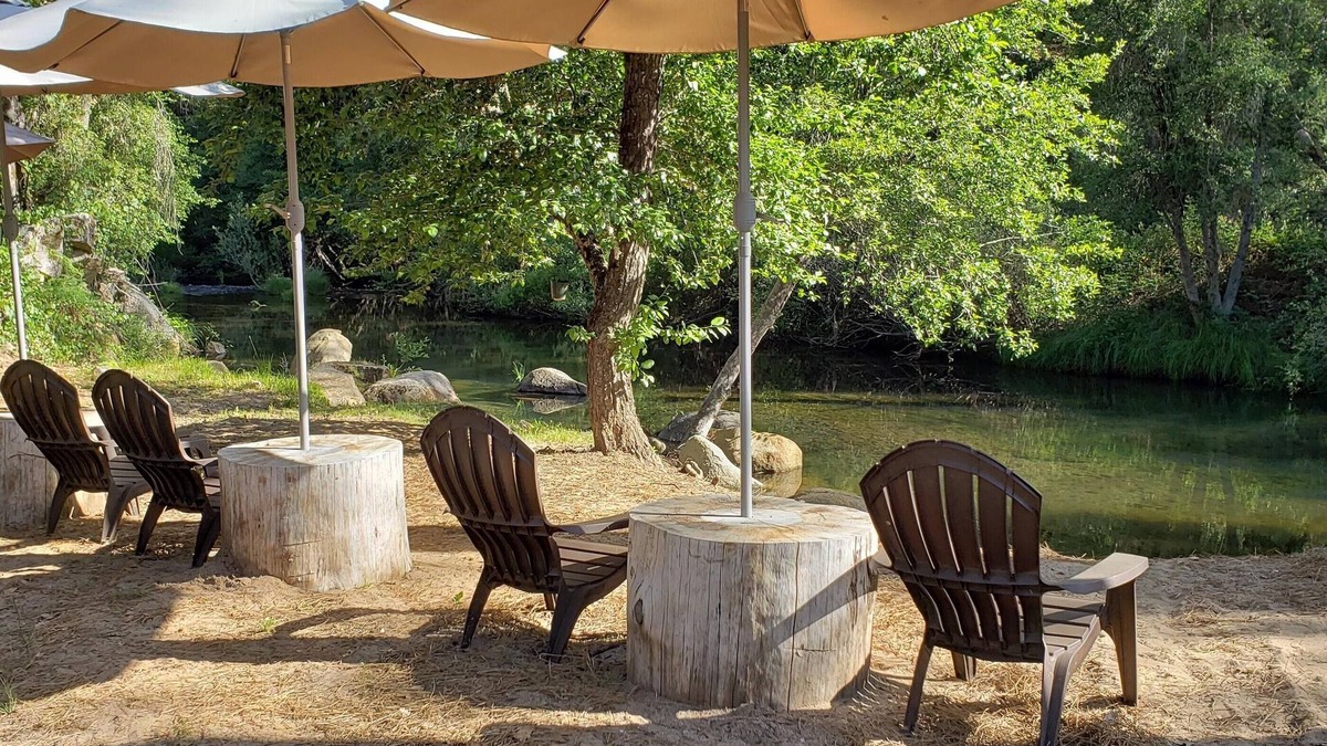 Somerset Cabin | River Front Home on 6+ Acres - Dog Friendly/Game Room
