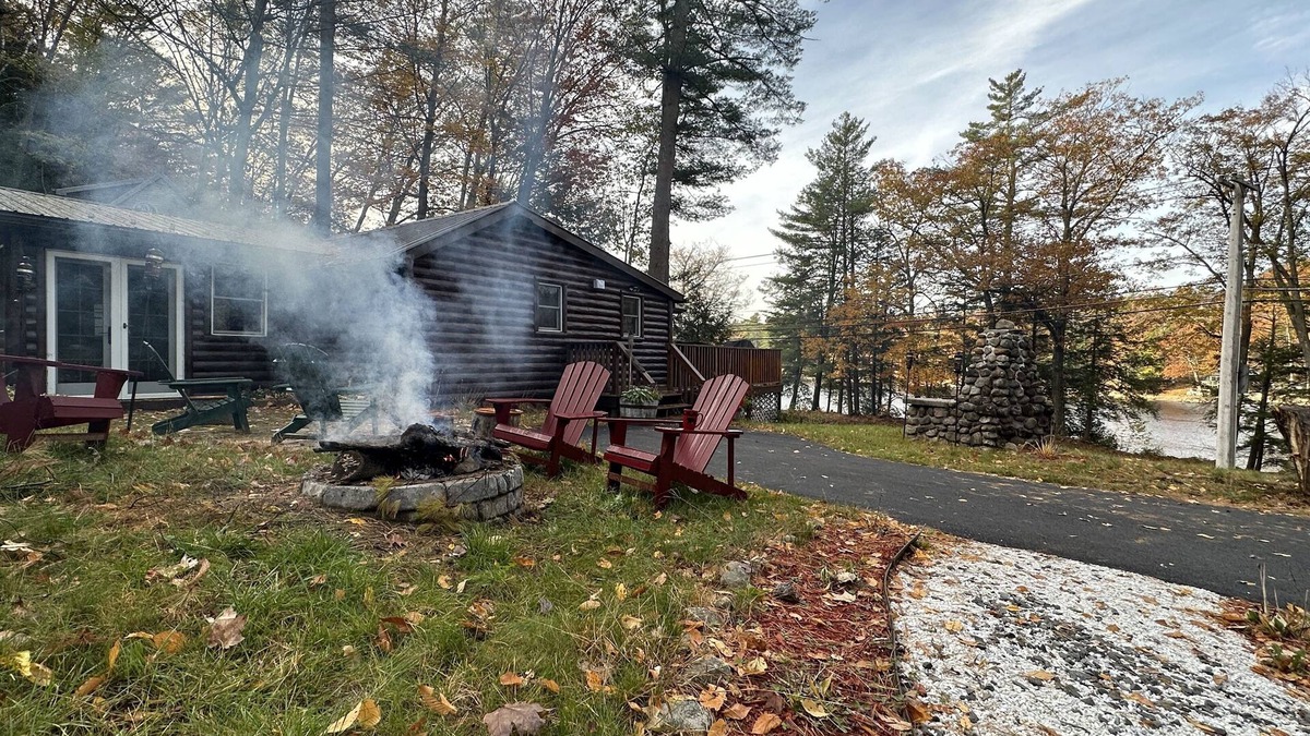 Lake Luzerne-Hadley Cabin | River Front Private Adirondacks Log Cabin