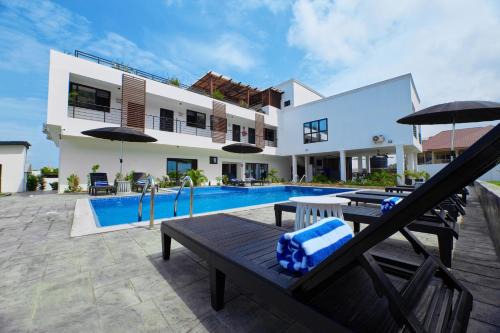 Tokuse Hotel | River Hills Hotel & Suites