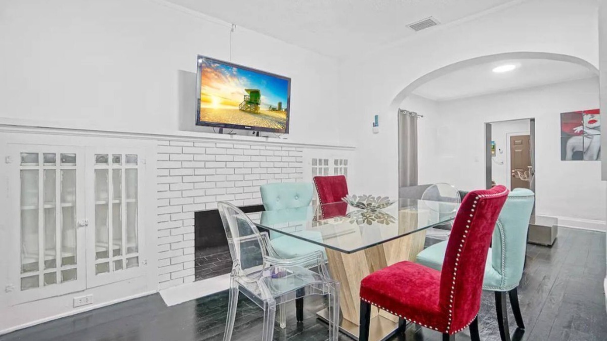 West Little River House | River House 4BR pool/hot tub plus private parking