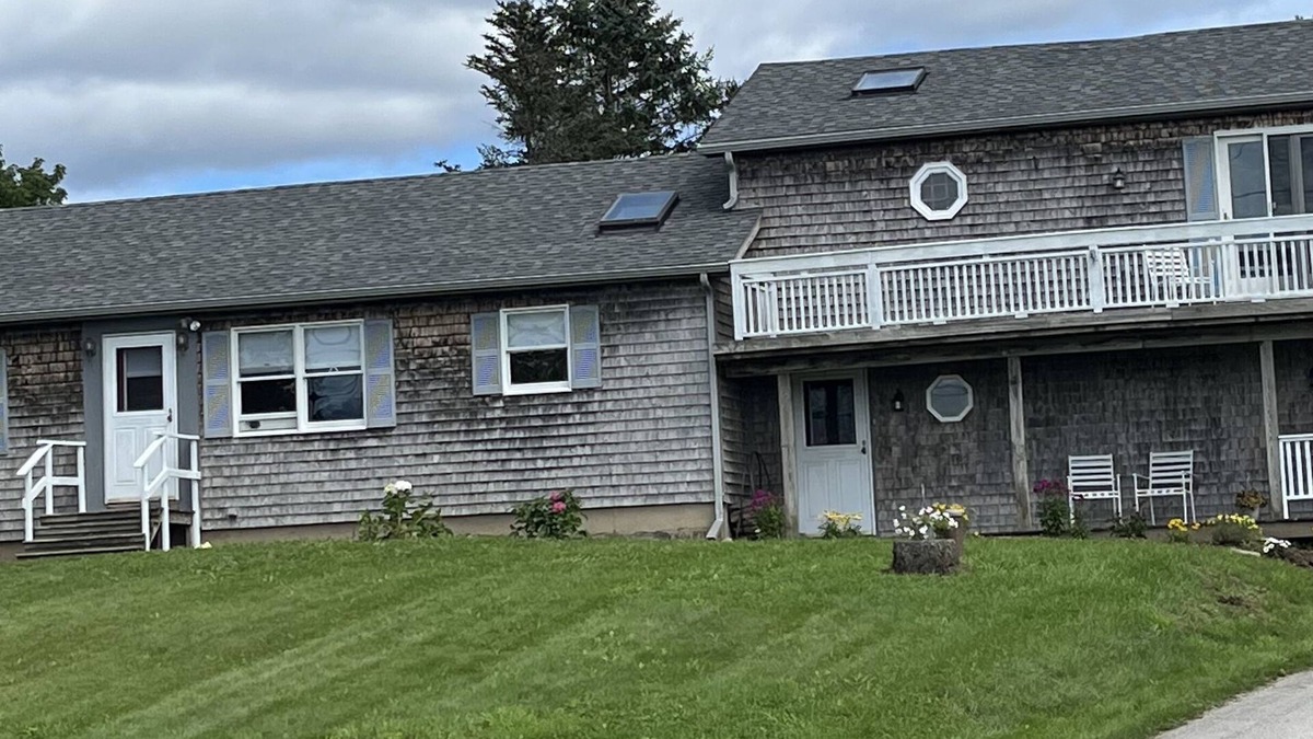 South Thomaston House | RIVER HOUSE. Cozy Maine home. River view. Minutes from ocean, lighthouses.