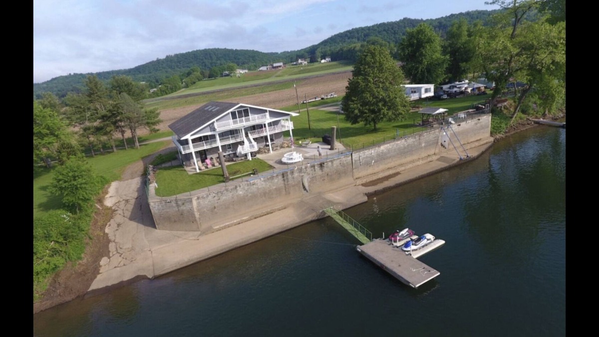 Nisbet House | River house in Linden/Williamsport