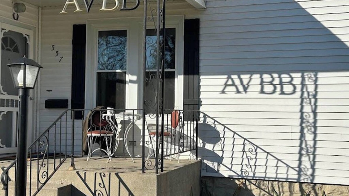 Kankakee Apartment | River House Retreat - Firepits - Bike trails - Canoe Launch