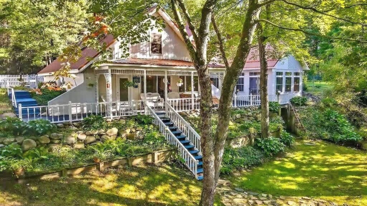 Luther House | River House Retreat in Luther, MI