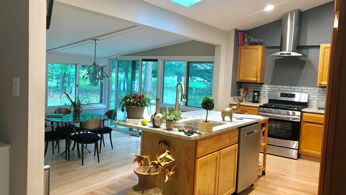 Mequon House | River House Retreats - Nature meets Technology