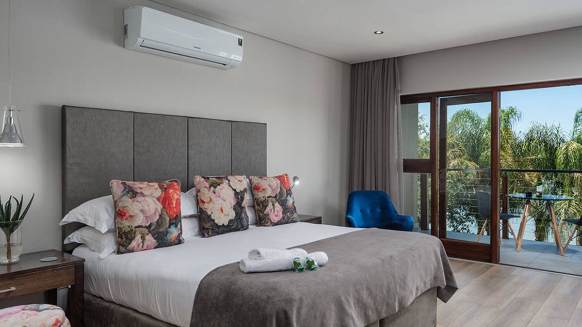 Upington Bed & Breakfast | River Place Manor - Deluxe Double or Twin Room A