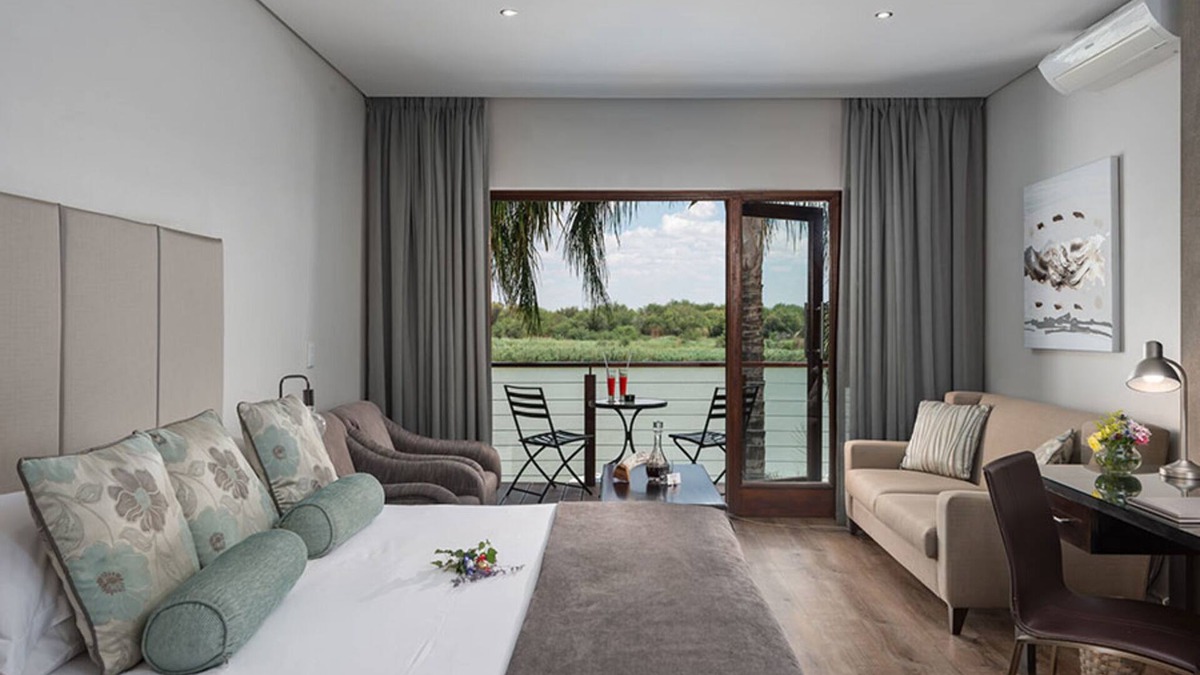 Upington Bed & Breakfast | River Place Manor - Superior Double Room C
