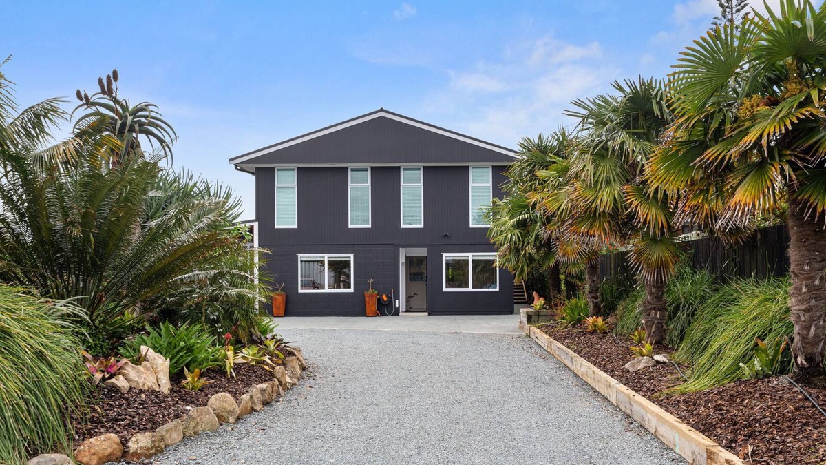 Ruakaka House | River Rest - Ruakaka Holiday Home