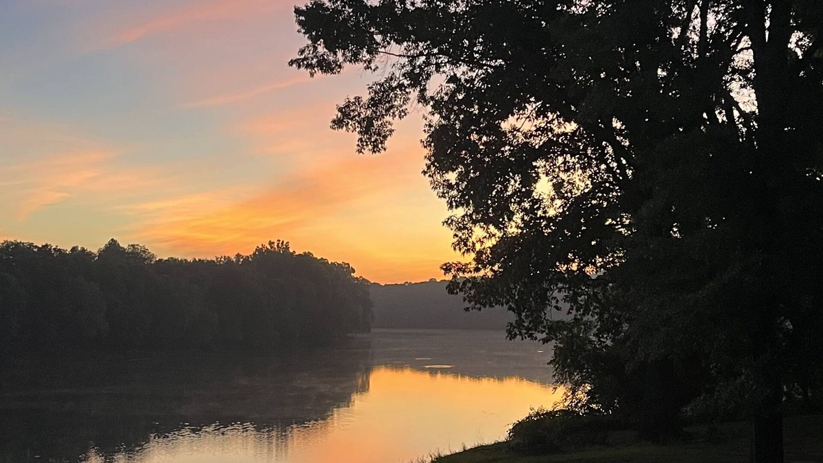 Moundville Cabin | River Retreat - 30 minutes Tuscaloosa