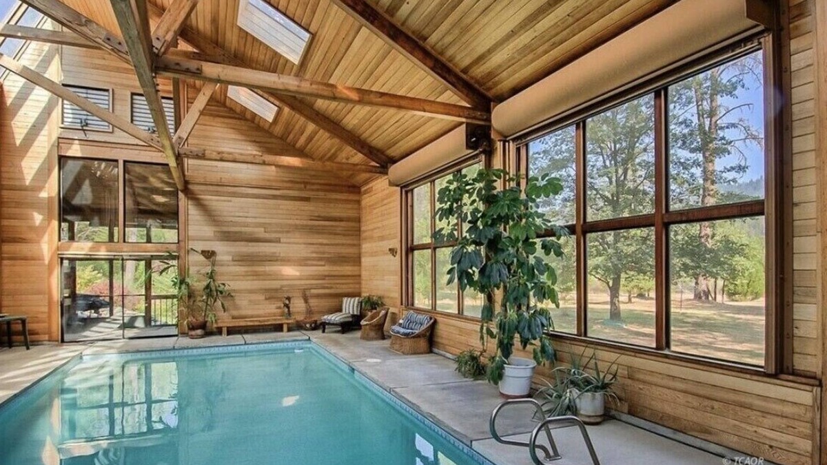 Lewiston House | River Retreat+ Indoor Pool & Hot Tub on 3.5 Acres