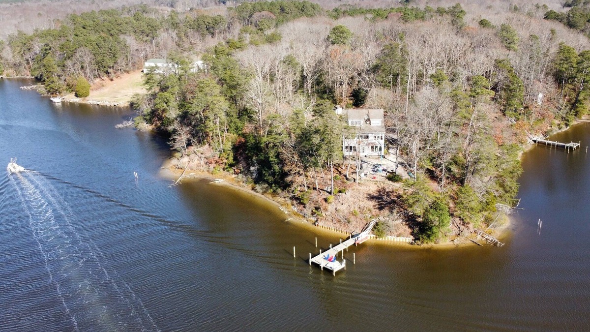 Lancaster House | River Retreat, Slice of Heaven, Tranquility, Fishing, Kayak, Crabbing, 4BR, Pet