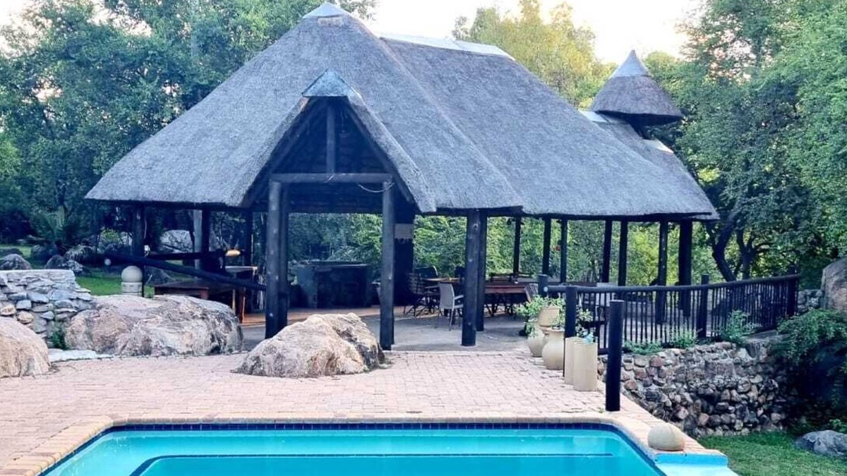 Vredefort House | River Rock Guesthouse