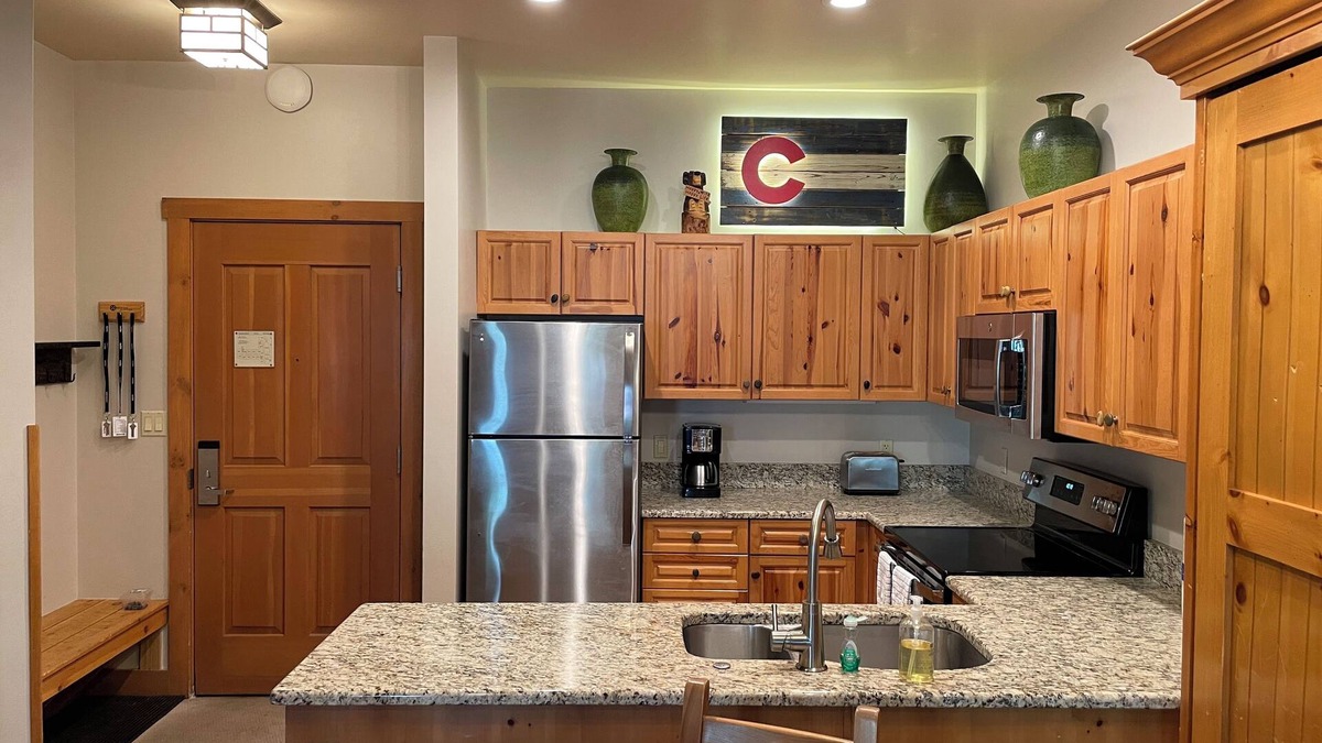 River Run Condo | River Run Condo, 5 Minute Walk To The Gondola. 1 bed, 1 bath, sleeps 6