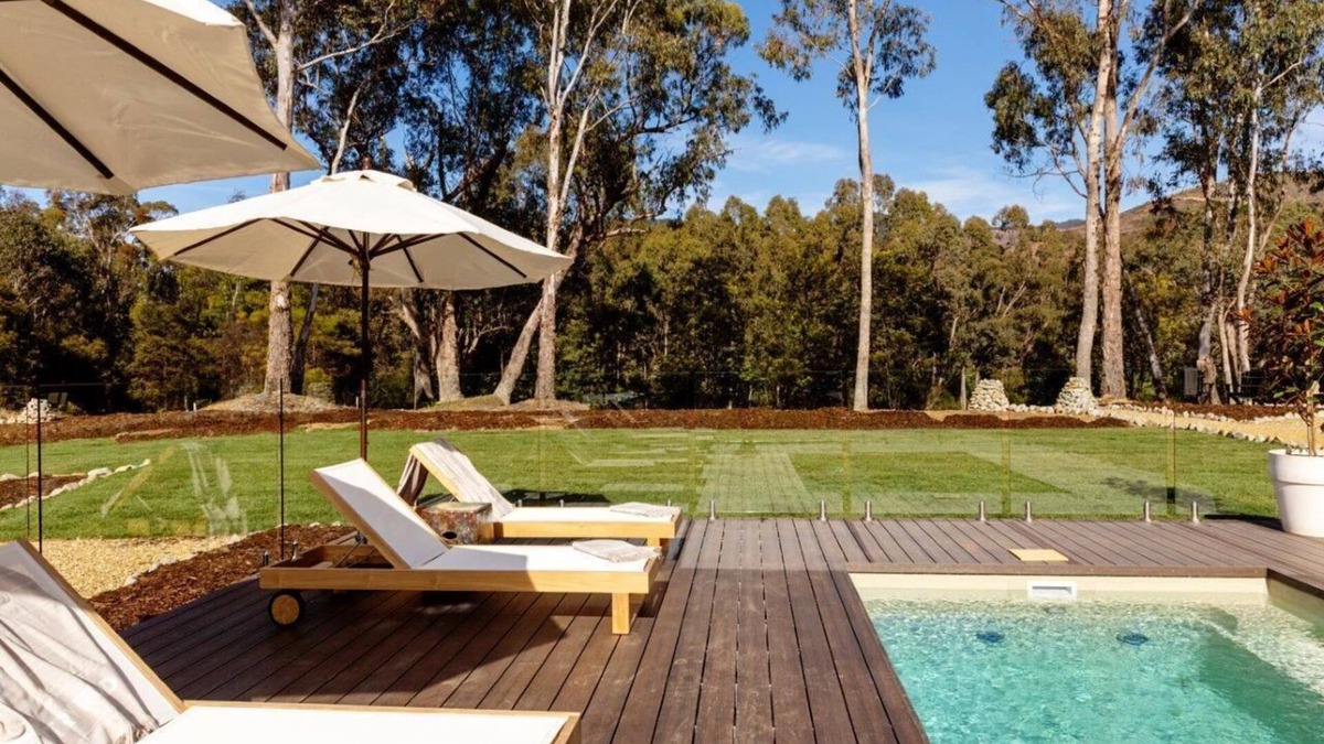 Bright Villa | River Run - This Resort-like executive retreat gives seclusion and magnificent bushland views.