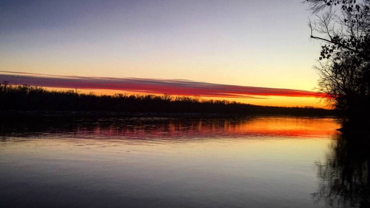 Muscoda Cottage | River's Edge Cabin, LLC