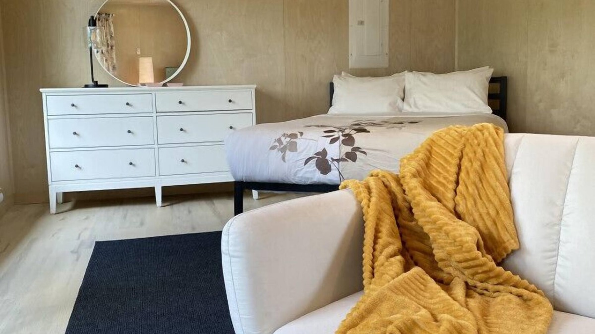 Clearwater Cabin | River's Edge Retreat | Jade Glamping Cabin