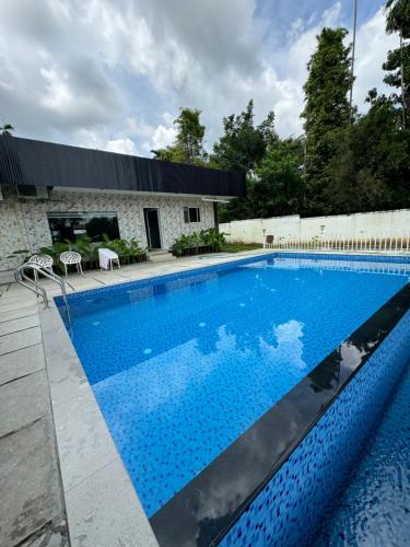Chalakudy House | River Serene Holiday home
