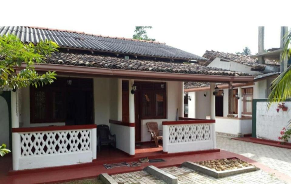 Pelena House | River Side Holiday Inn