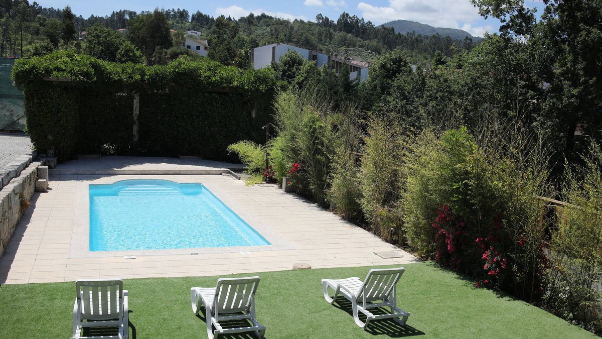 Sao Tiaguinho House | River Suites - House with swimming pool