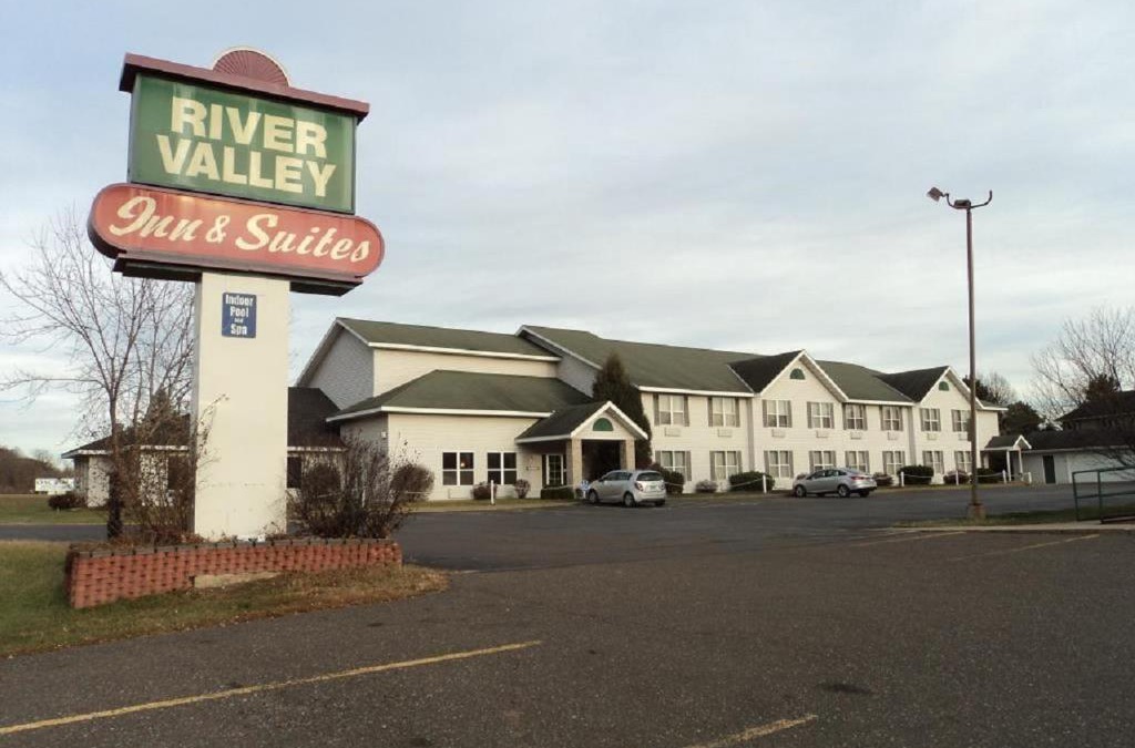 Osceola Hotel | River Valley Inn & Suites