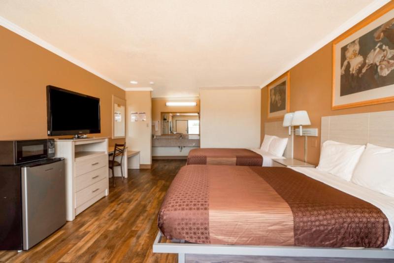La Grange Hotel | River Valley Motor Inn