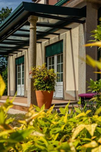 Santa Cruz do Lima House | River View House