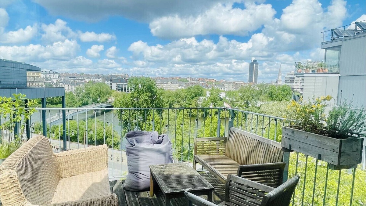 Republique - Les Ponts Apartment | River View, Nantes Island, flat for 4
