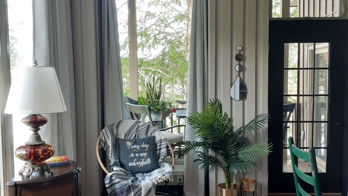West End Apartment | River View Retreat- So Cute, So Cozy- Short Walk to SRP Park & Downtown Augusta