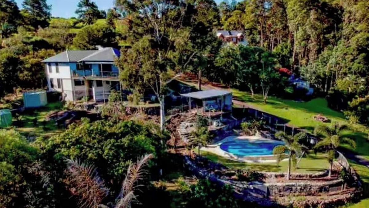 Maroochy River House | River Views & Retreat, Large Family Home, Pool, Gazebo, Spectacular Views