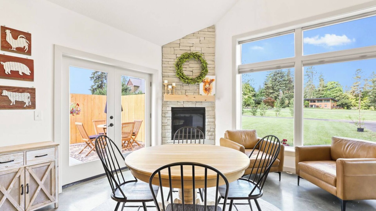 Newberg House | River Wine Farmhouse
