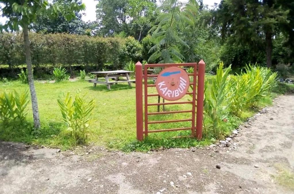 Rungwe Apartment | Riverbanks fish farm&Campsite