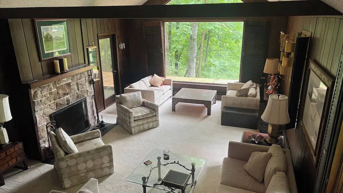 Dexter House | Riverbend: A beautiful country 4-bedroom house in Dexter.