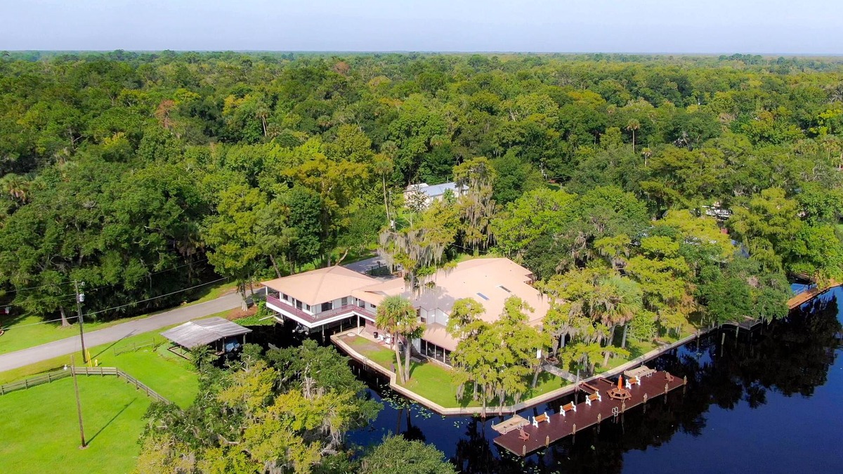 Astor Cabin | Riverbend Lodge- Special Discounts August/September 2025! BOOK NOW!
