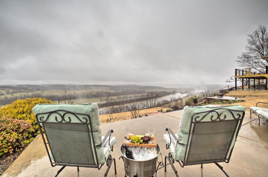 Cotter House | Riverfront Arkansas Retreat Near Fishing and Hiking!