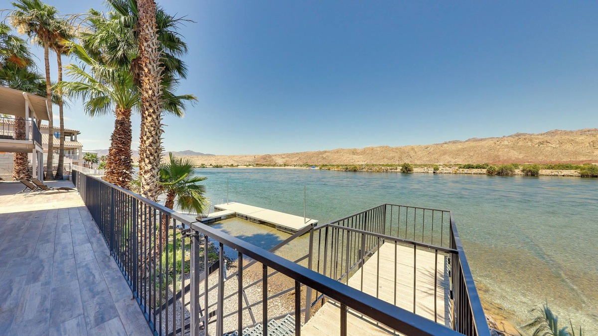 Holiday Shores House | Riverfront Bullhead City Home, Near Casinos