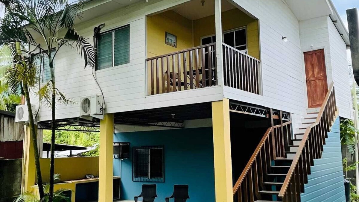 Cuyamel House | Riverfront Charming 3-bedroom house with AC, WiFi, Pool in tranquil Masca, Omoa