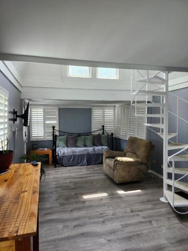 Fox River Grove House | Riverfront Cottage
